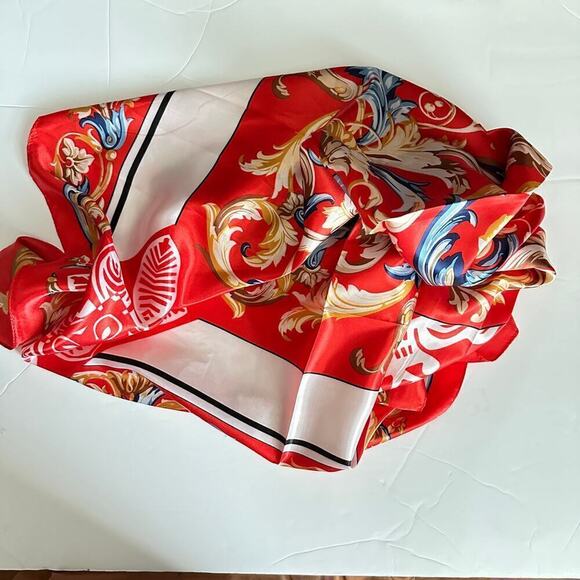 Accessories - 👉 Whispers of the Sea Silk Scarf"